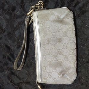 Gucci wristlet